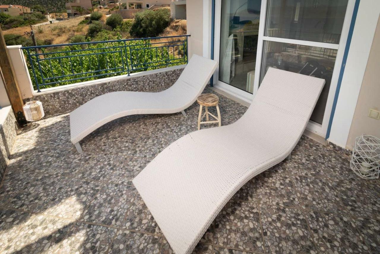 Seaview Flat Steps To The Beach Karavostasi  Exteriör bild